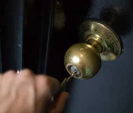 North Richland Hills TX Locksmith North Richland Hills, TX 817-677-6037 North Richland Hills TX Locksmith North Richland Hills, TX 817-677-6037 - Key-Broke-In-Lock